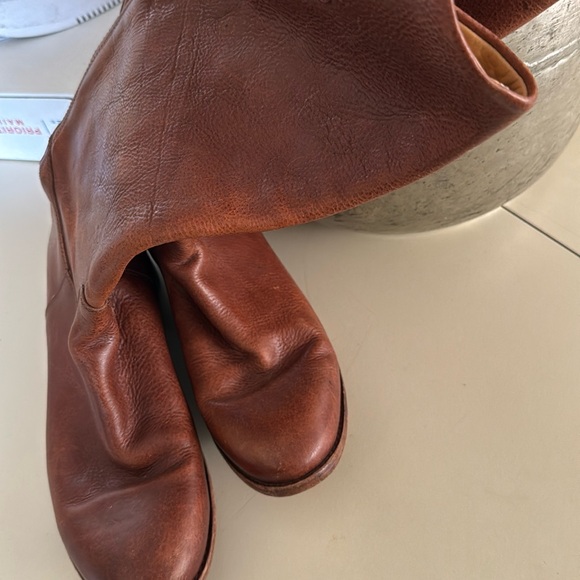 Women Artiat full calf (vintage) boot zipper in back of boot with one inch heel